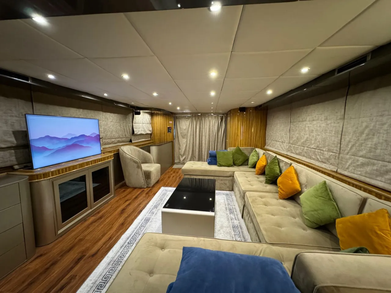 yacht booking dubai in marina